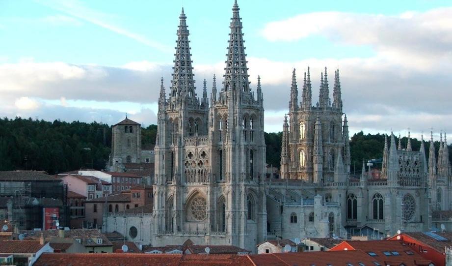 Cardenal Segura - Rozando La Catedral- Centro Historico *